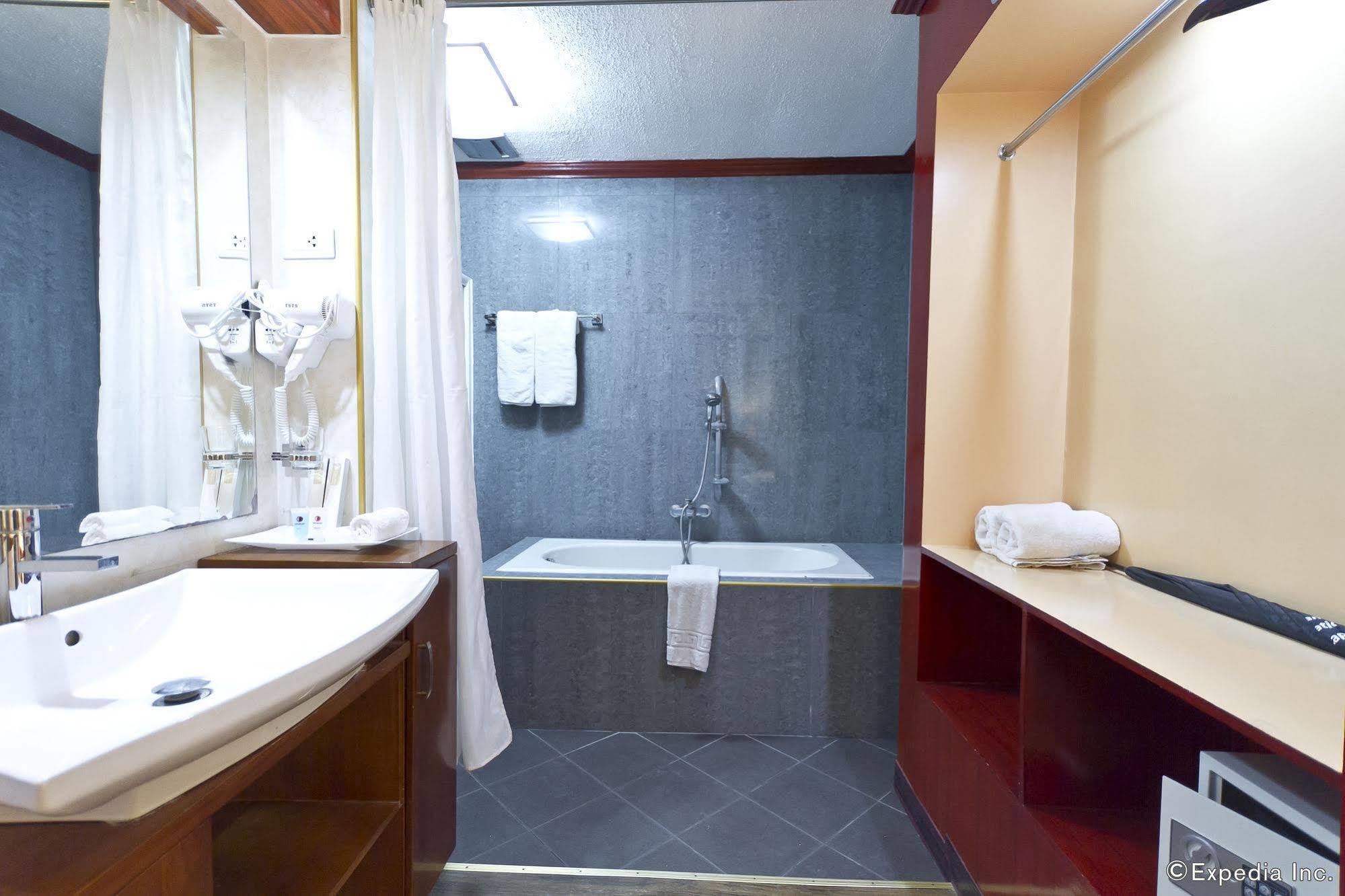 Dulcinea Hotel And Suites Lapu-Lapu City Luaran gambar