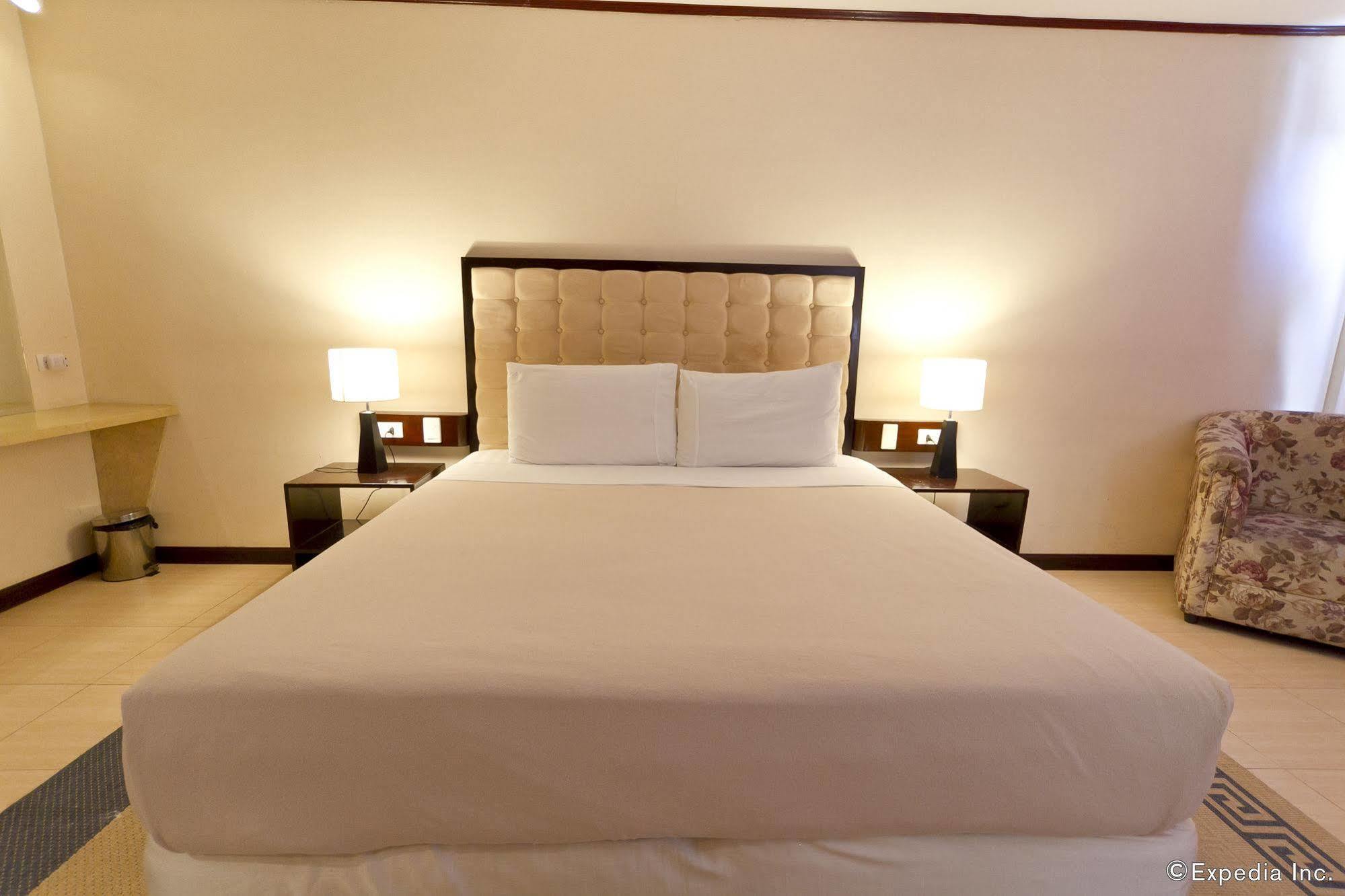 Dulcinea Hotel And Suites Lapu-Lapu City Luaran gambar