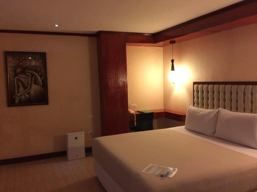 Dulcinea Hotel And Suites Lapu-Lapu City Luaran gambar
